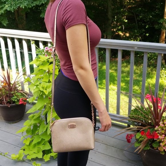 Michael Kors Handbags - Michael Kors Crossbody Rose Gold